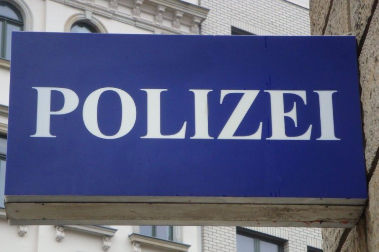 Polizeieinsatz anlässlich des Fußballspiels RB Leipzig ...