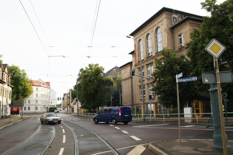 Schulgebäude In Der Gorkistraße Vor Beginn Des Umbaus. Foto: Ralf Julke ...