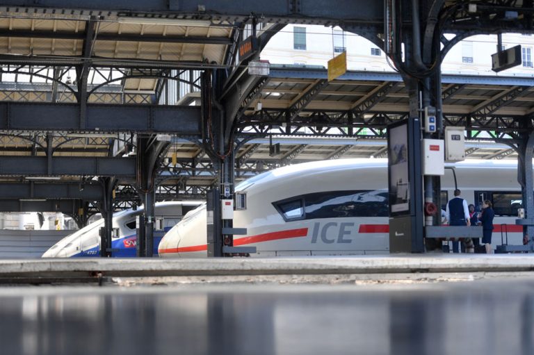 Fahrscheine für den Mitteldeutschen Verkehrsverbund im DB