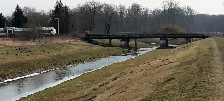 Die alte - viel zu enge - Brücke über die Nahle. Foto: Heiko Rudolf