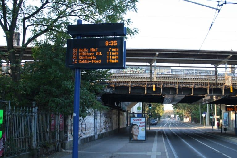 LVBPilotprojekt zur Anzeige von SBahnen auf den