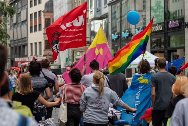 Jusos, Linksjugend und Julis demonstrierten gemeinsam. Foto: Tobias Möritz
