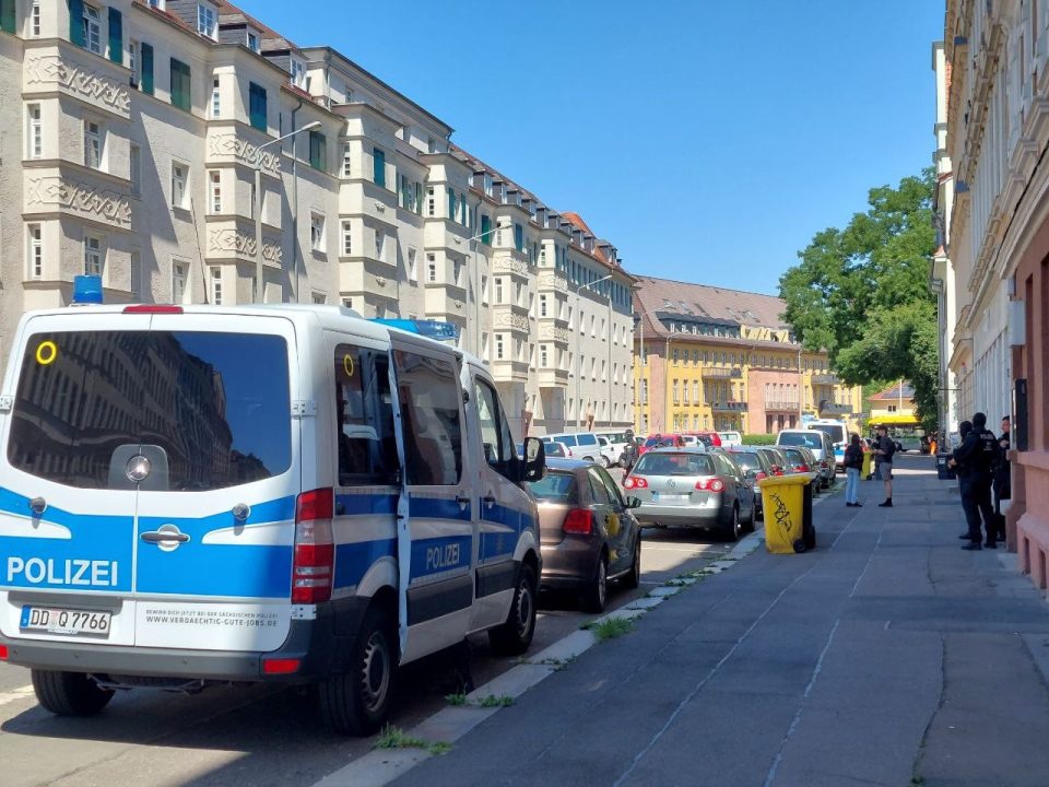 Zusammenhang Zum Prozess Gegen Lina E.: Razzia In Leipzig-Connewitz ...