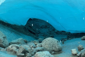 Die Schweizer Alpen schmelzen durch die diesjährige Hitze rapide. Schätzungen für diesen Sommer gehen von einem Volumenrückgang des Eises von 2 bis 3 Prozent aus. Quelle: Dr. David Volken/ WetterOnline