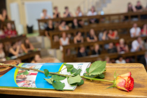 In der letzten Augustwoche erhalten 174 Absolvent:innen der MBFS ihre Abschlusszeugnisse und starten damit ins Berufsleben. Foto: UKL/Stefan Straube