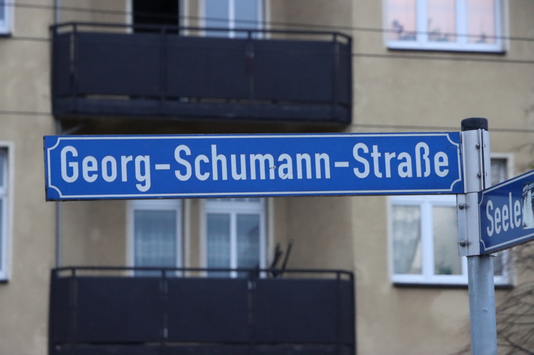 Straßenschild Georg-Schumann-Straße. Foto: Sabine Eicker