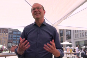 Wolfram Günther auf der KlimaFair am 24. August in Leipzig. Foto: Thomas Köhler