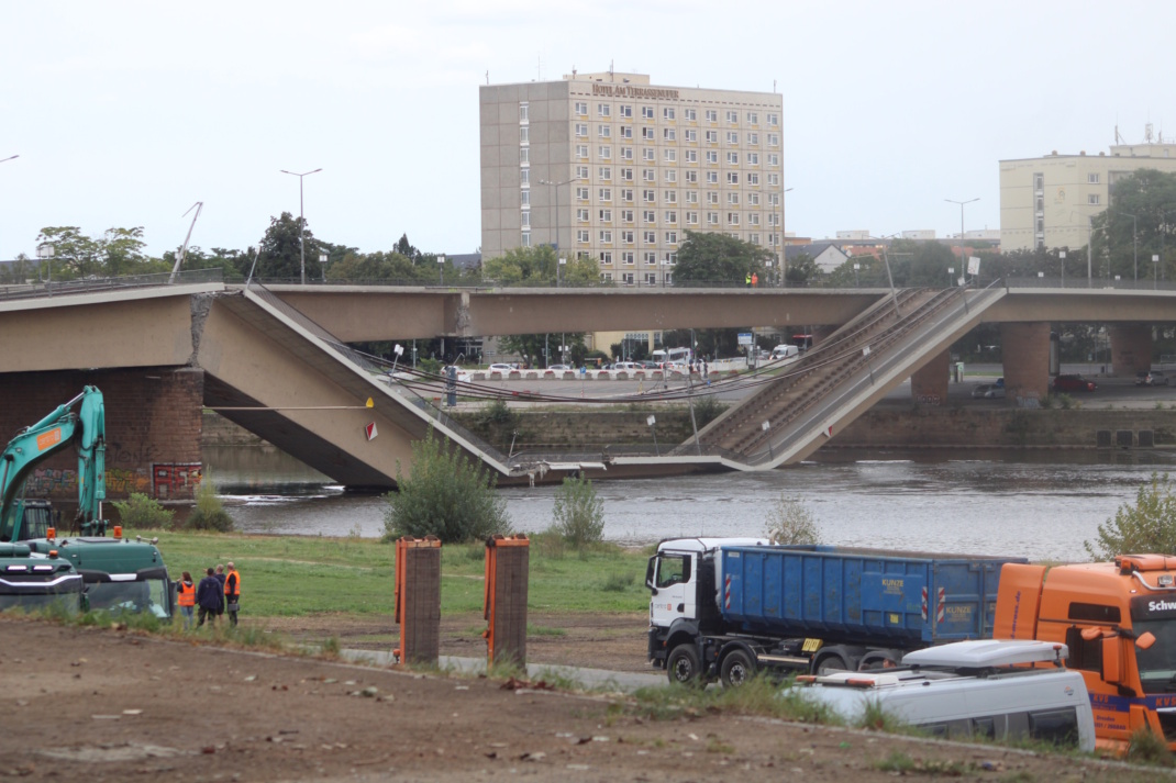 Eingestürzte Brücke.