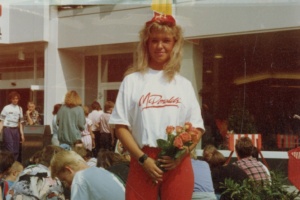 Eröffnung einer McDonald's-Filiale am Brühl im Jahre, 1992. Foto: Wolfgang Kindler, Inv.-Nr.: F/1436/2010 © Stadtgeschichtliches Museum Leipzig