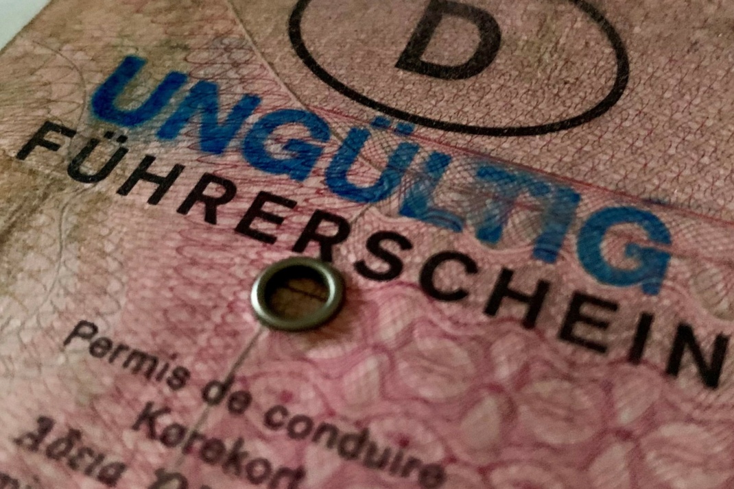 Die letzten alten Papierführerscheine werden ab 19. Januar 2025 ungültig. Foto: LRA/Seidler