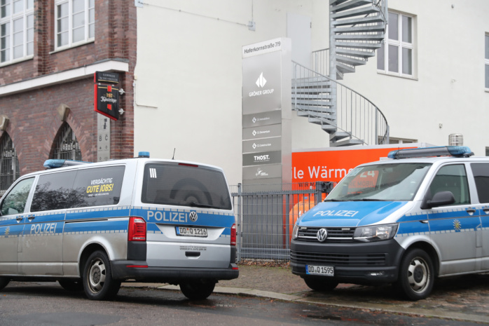 Polizei und Staatsanwaltschaft durchsuchten auch den Hauptsitz der Gröner Group in Eutritzsch. Foto: Jan Kaefer