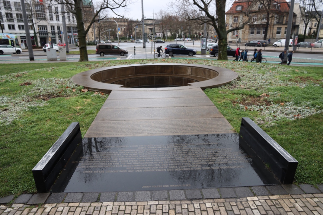 Das Goerdeler-Denkmal am Neuen Rathaus.